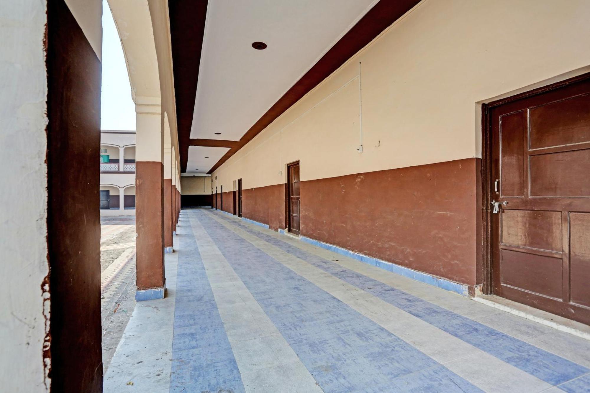 Hotel O Murliwala Wedding Palace And Resort Samalkha Kültér fotó