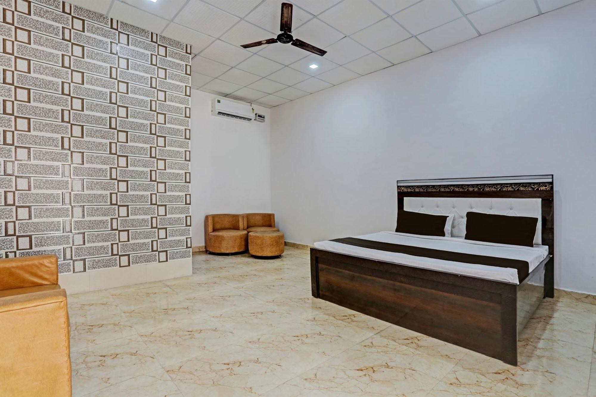Hotel O Murliwala Wedding Palace And Resort Samalkha Kültér fotó