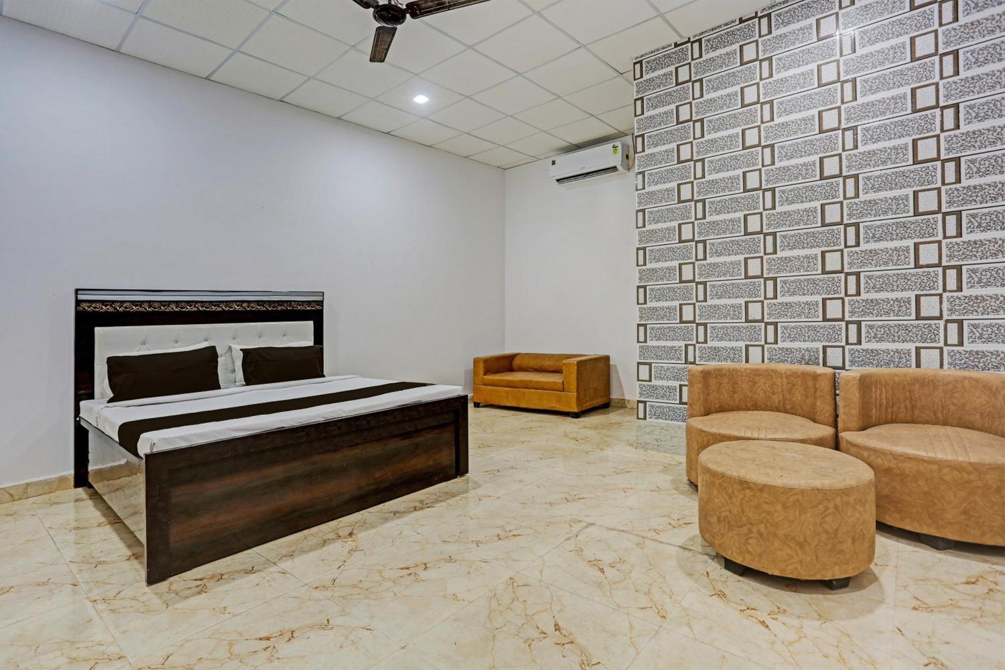 Hotel O Murliwala Wedding Palace And Resort Samalkha Kültér fotó